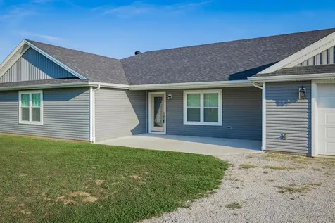 6460 Stevens School Road Whitesville KY 42378