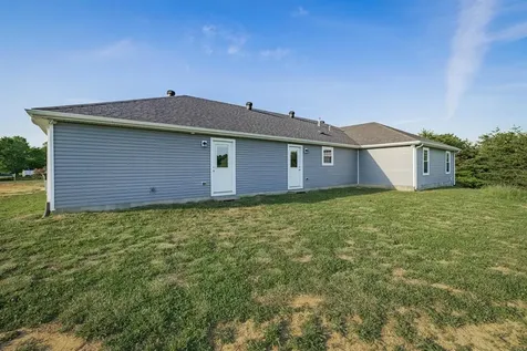 6460 Stevens School Road Whitesville KY 42378