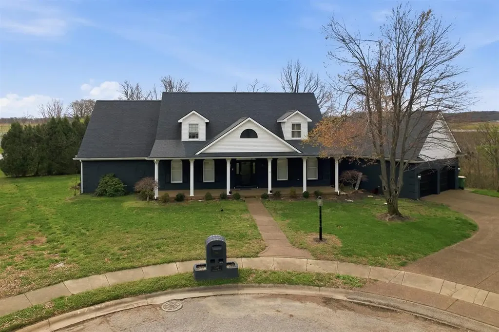 2346 Balmoral Drive Henderson KY 42420