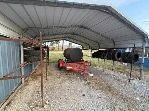 114 Old Glenville Loop Calhoun KY 42327
