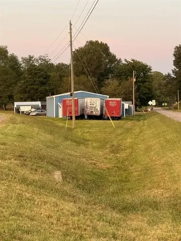 114 Old Glenville Loop Calhoun KY 42327