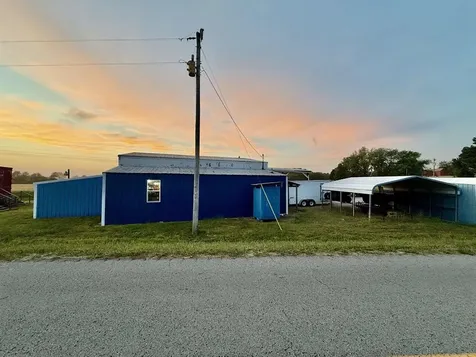 114 Old Glenville Loop Calhoun KY 42327