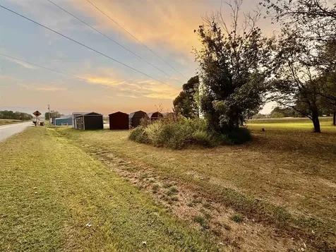 114 Old Glenville Loop Calhoun KY 42327