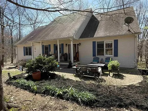 8121 Highway 762 Philpot KY 42366-9102