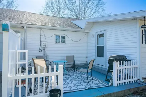 40 Windsong Drive Hawesville KY 42348