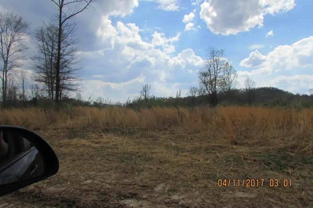 100 Old Stinking Creek Road Flat Lick KY 40906