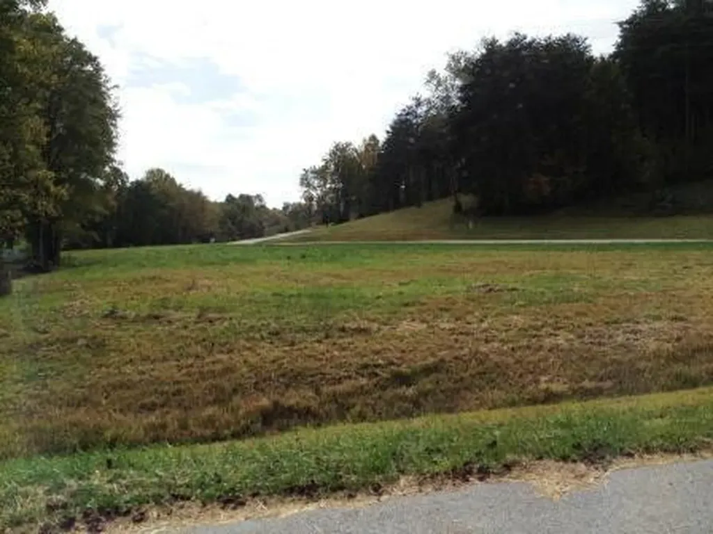 10 Deerfoot Valley London KY 40741