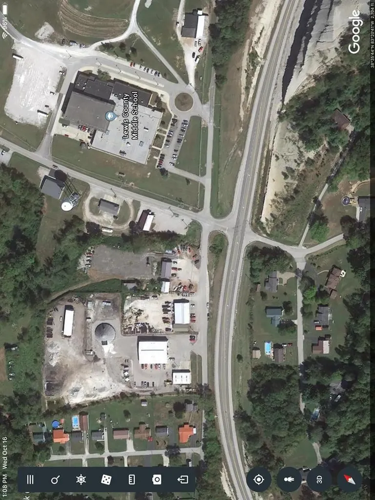 34 Commonwealth Vanceburg KY 41179