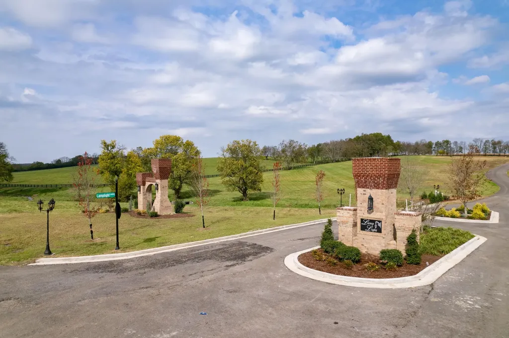 121 Lamplight Landing Nicholasville KY 40356