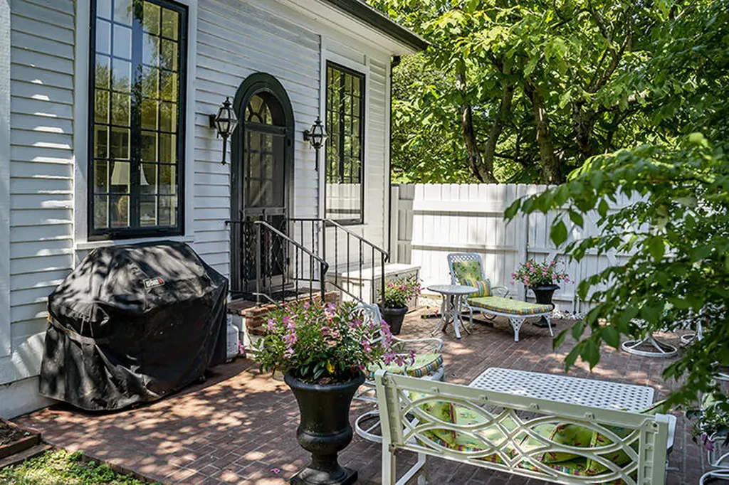 230 E Lexington Avenue Danville KY 40422