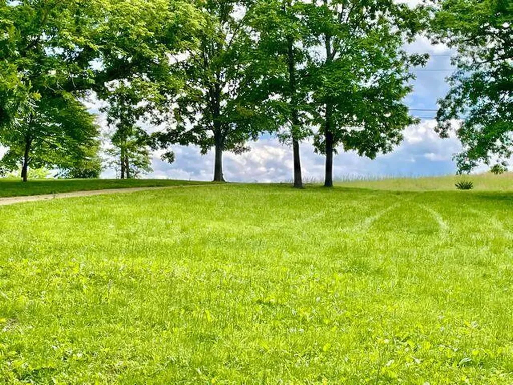 44 Green Hills Estates Road Monticello KY 42633
