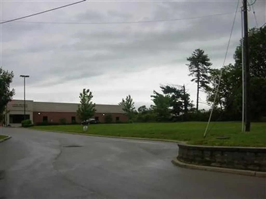 40 Saturn Drive Somerset KY 42501