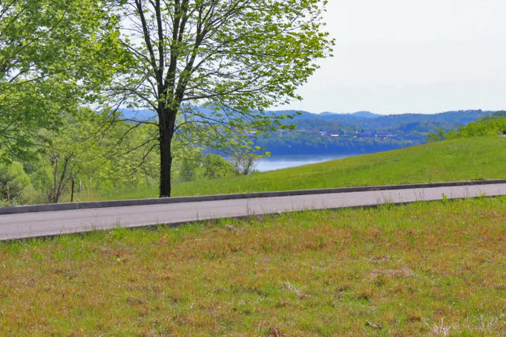 100 Lake Crest Drive Somerset KY 42503