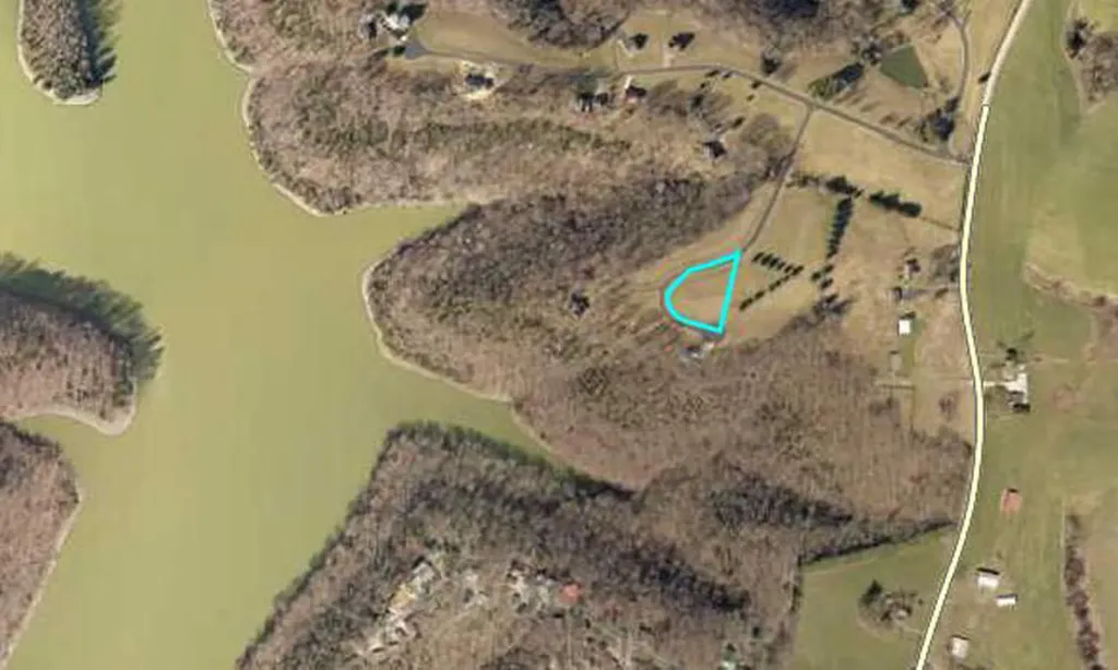 25 Laurelwood Lane Nancy KY 42544