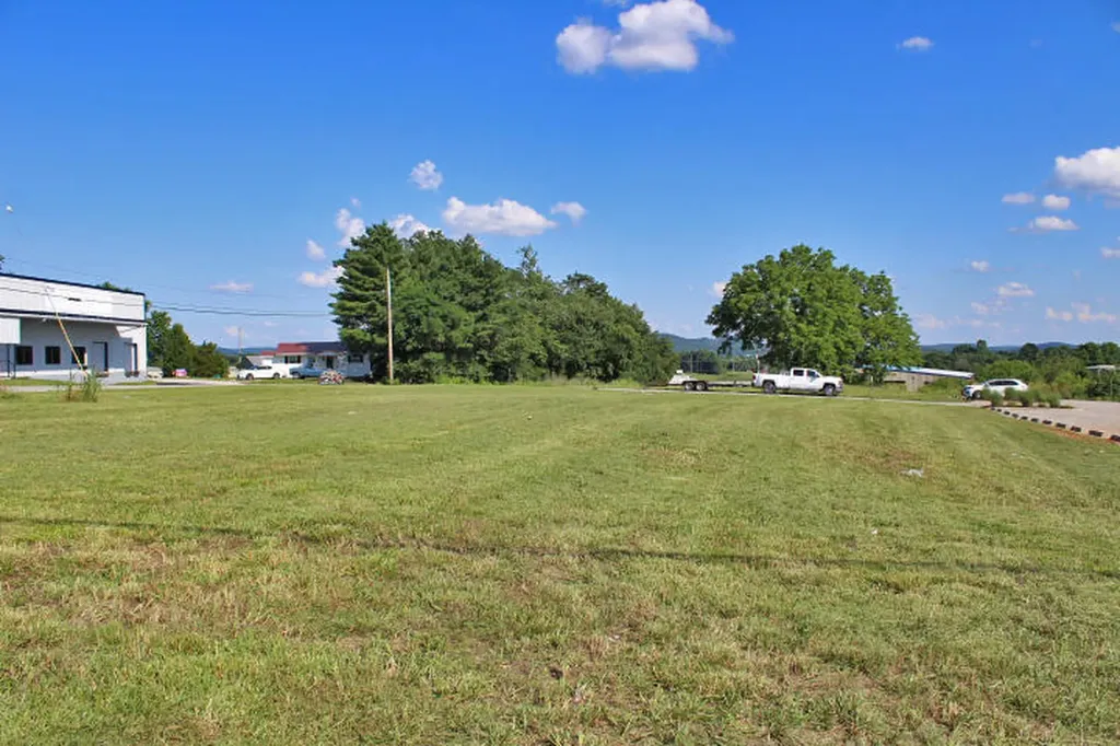 2460 Monticello Street Somerset KY 42501