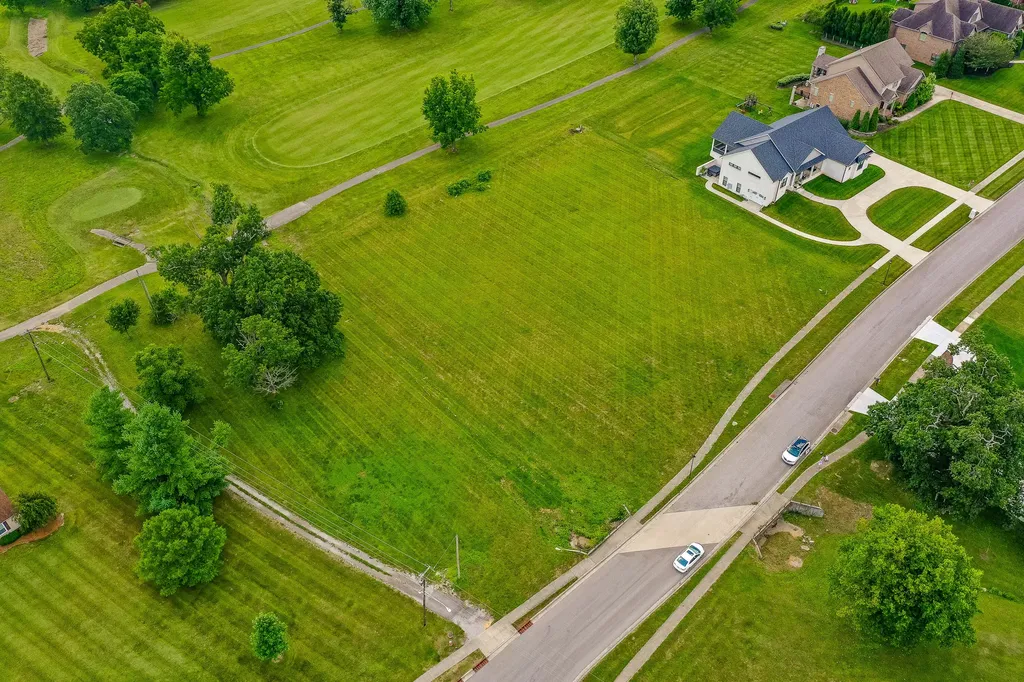 167-169 Colonial Way Danville KY 40422