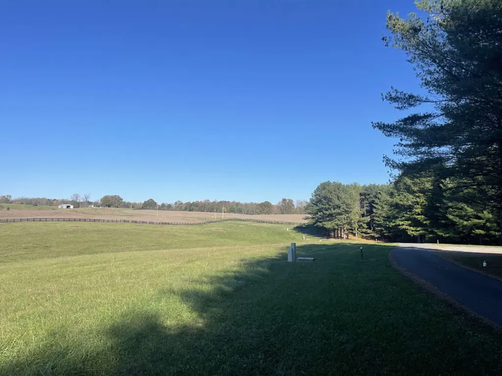 Lot 86 Edgewater Russell Springs KY 42642
