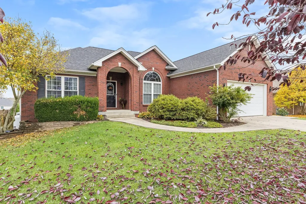 1643 Tedrow Trail Lawrenceburg KY 40342