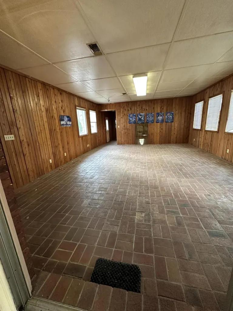 3271 Highway 27 Somerset KY 42501
