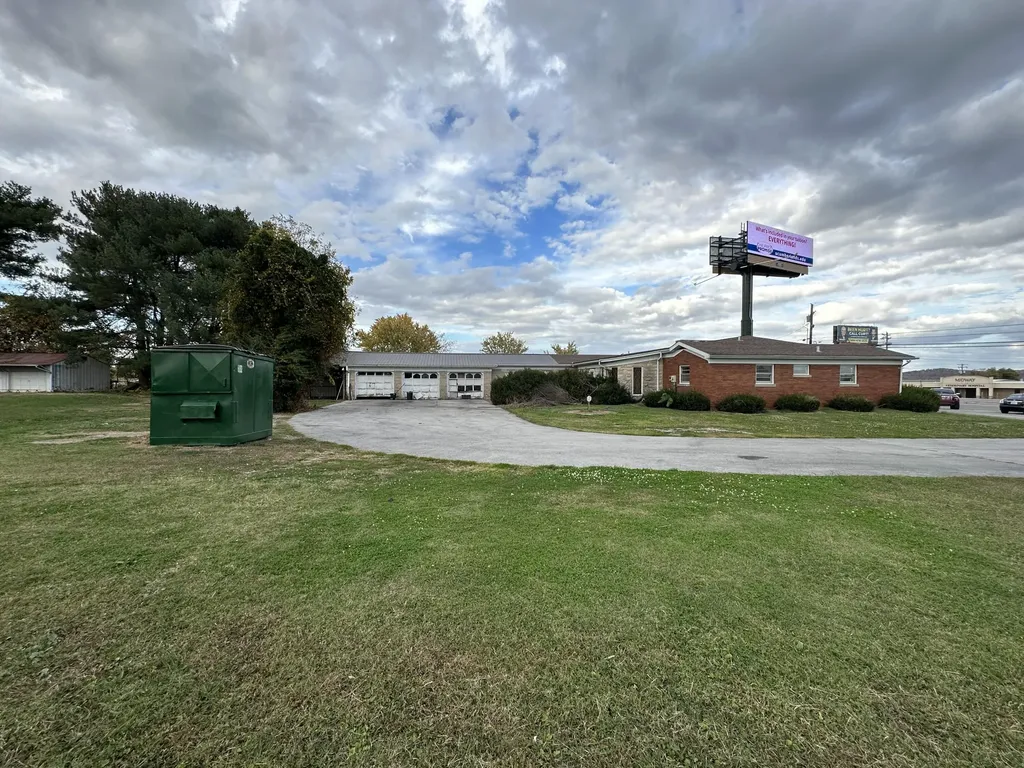 3271 Highway 27 Somerset KY 42501