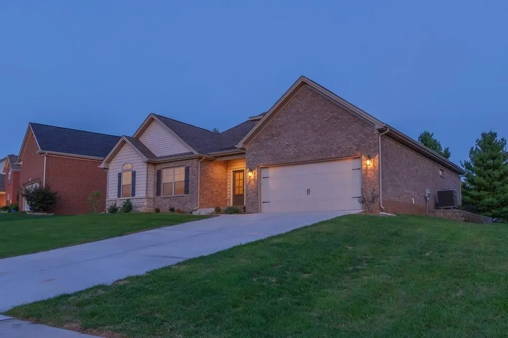 28 Desha Drive Cynthiana KY 41031