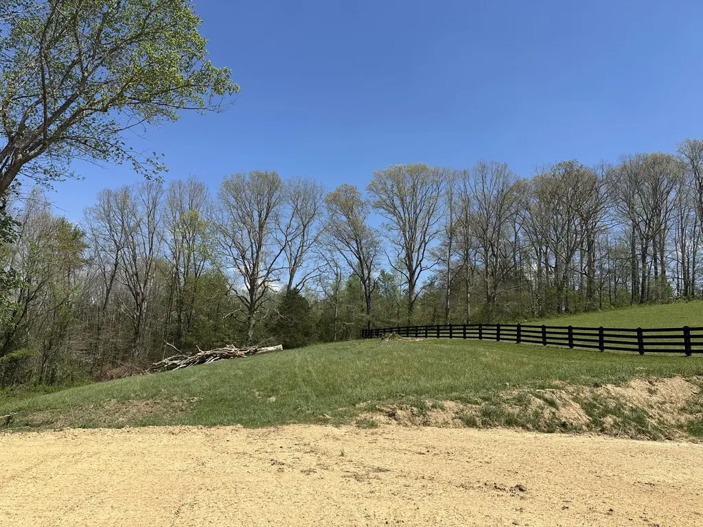 Lot 2 Baldwin Road Mckee KY 40447