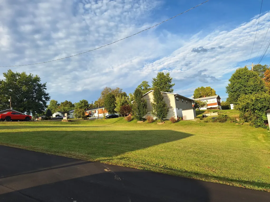 1232 Lewis Street Maysville KY 41056