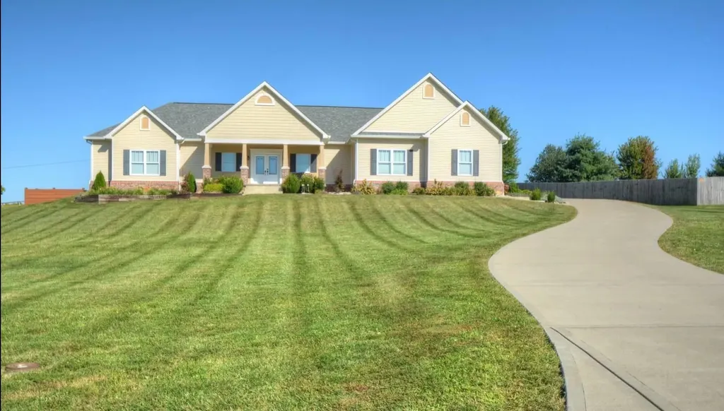 Georgetown KY, 116 Brooklane Drive