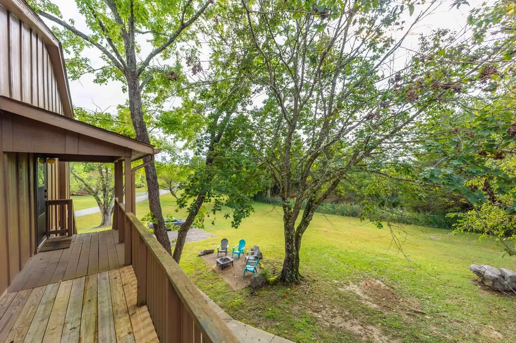 61-2 Woodson Bend Resort Bronston KY 42518