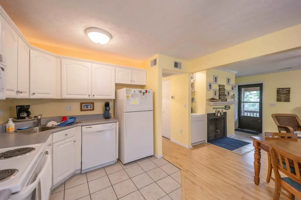 61-2 Woodson Bend Resort Bronston KY 42518