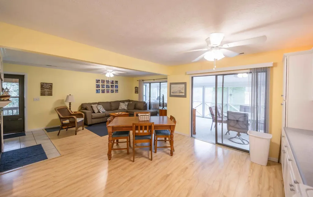 61-2 Woodson Bend Resort Bronston KY 42518