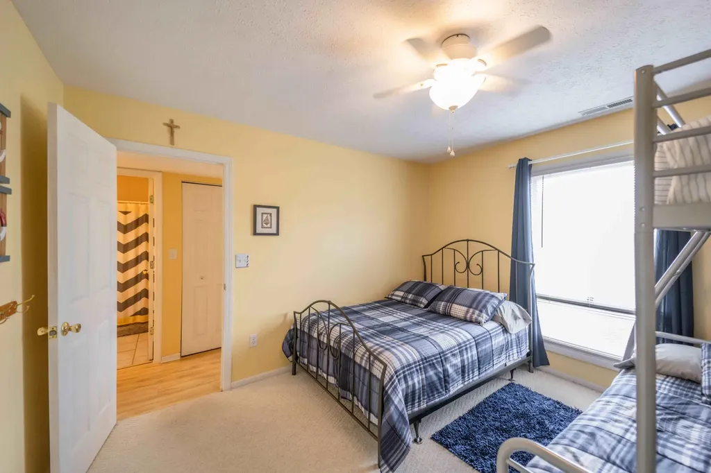 61-2 Woodson Bend Resort Bronston KY 42518
