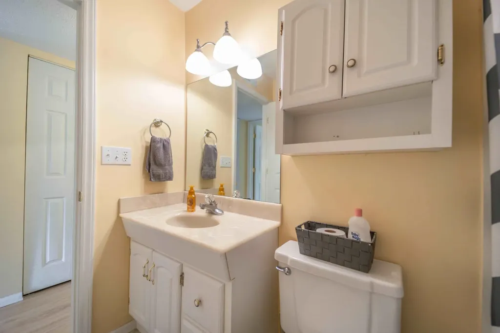 61-2 Woodson Bend Resort Bronston KY 42518