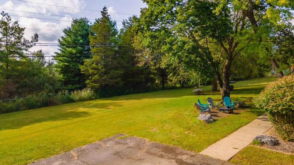 61-2 Woodson Bend Resort Bronston KY 42518