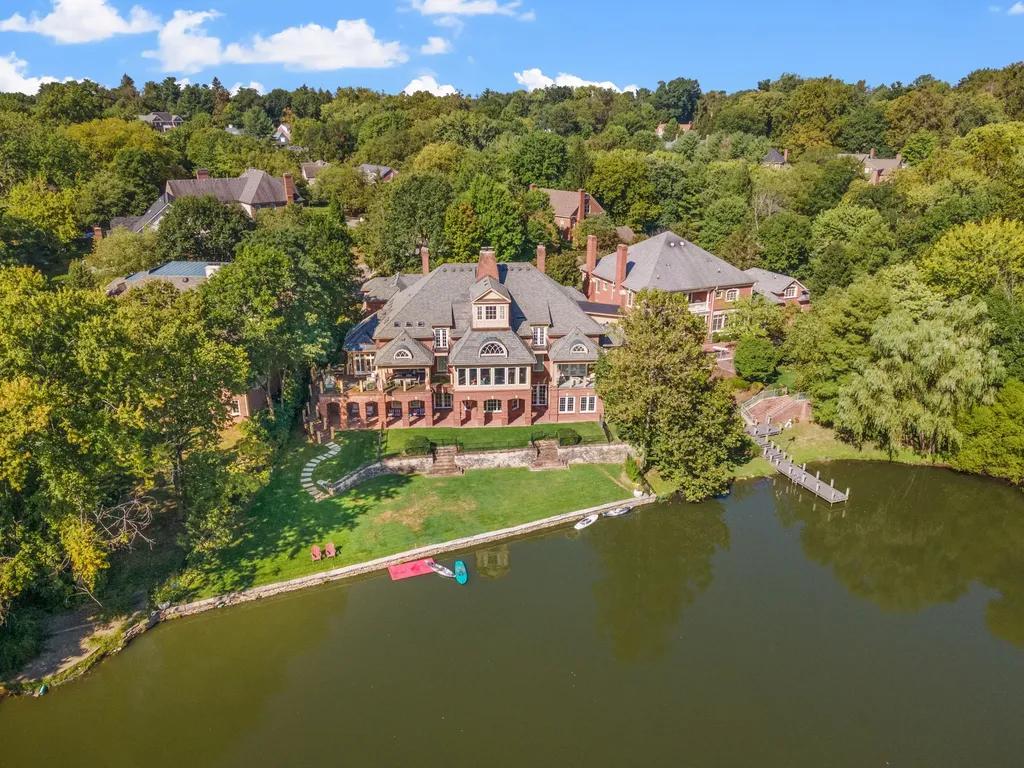 Lexington KY, 1756 Eastwood Drive