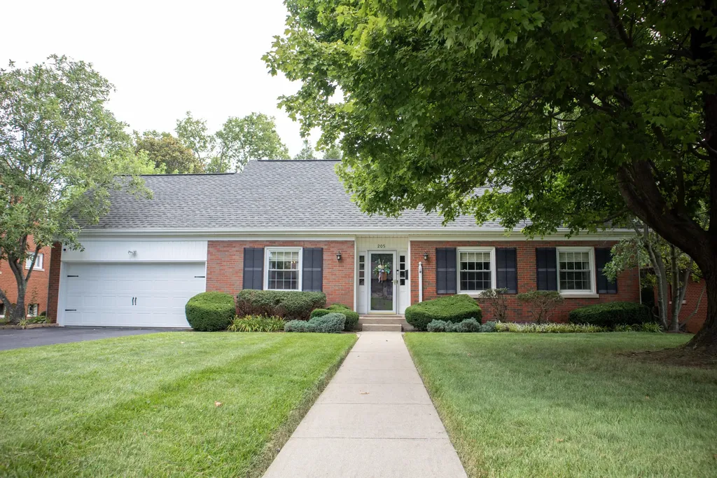 205 Greenbriar Road Lexington KY 40503