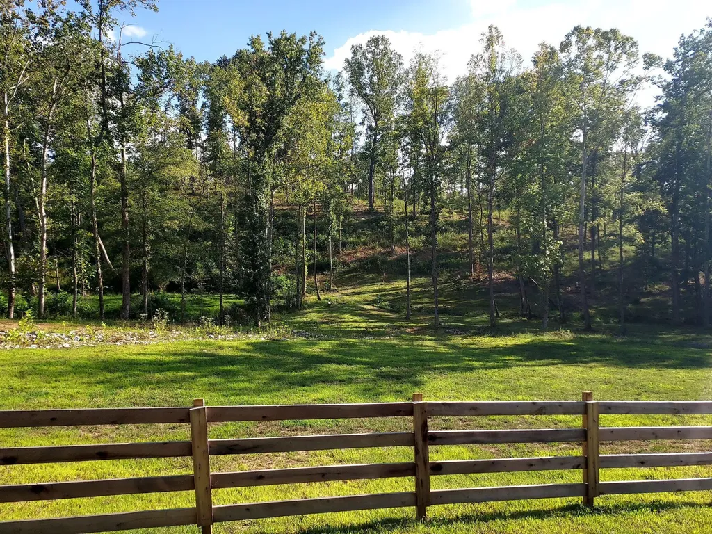 295 Falls Creek Way Somerset KY 42503