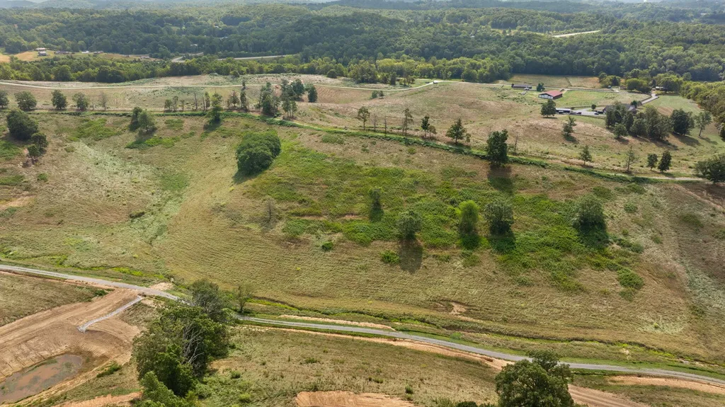 Tract 19 Pittsburg Landing Road London KY 40741