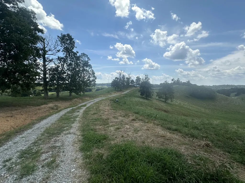 Tract 19 Pittsburg Landing Road London KY 40741