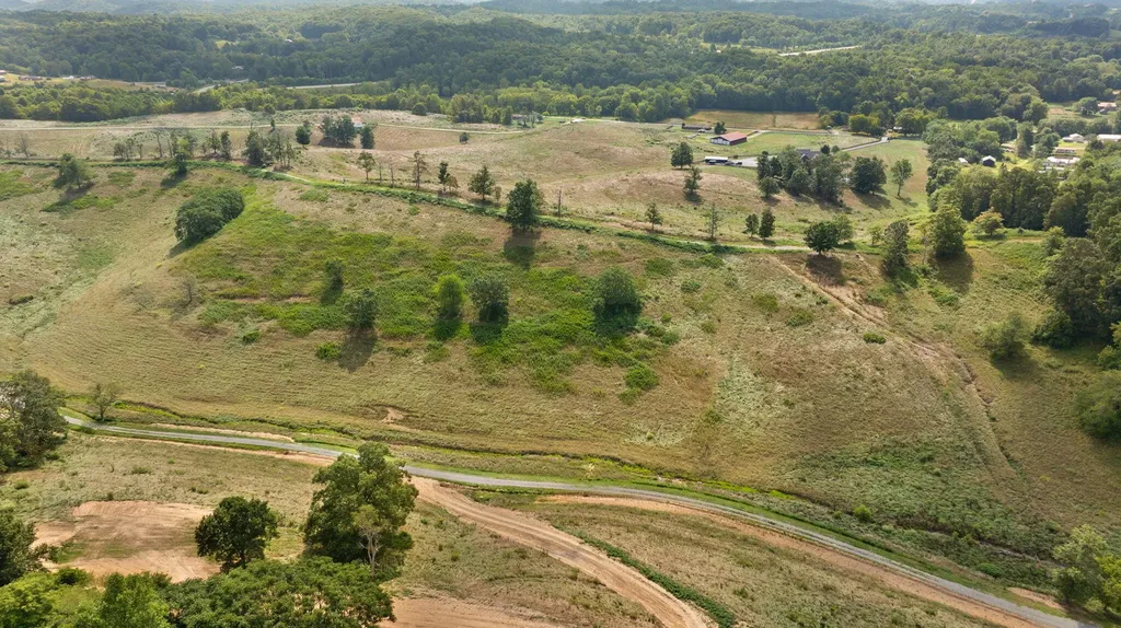 Tract 18 Pittsburg Landing Road London KY 40741