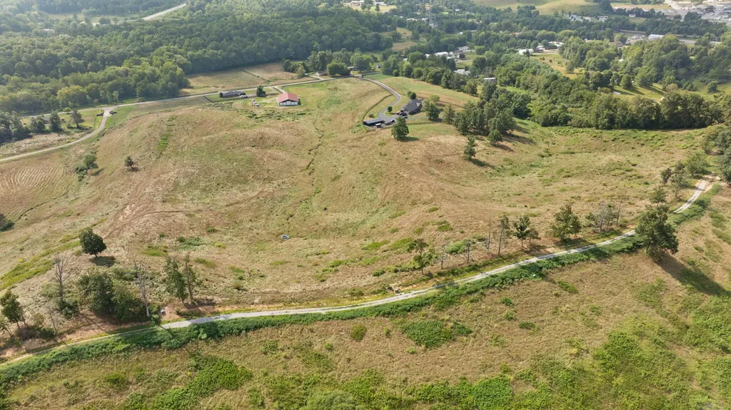 Tract 18 Pittsburg Landing Road London KY 40741
