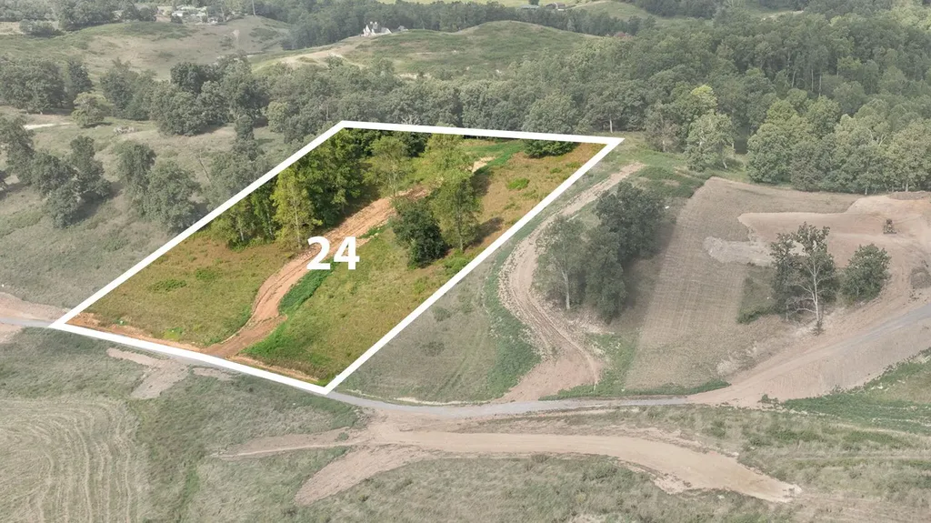 Tract 24 Hawk Landing Road London KY 40741