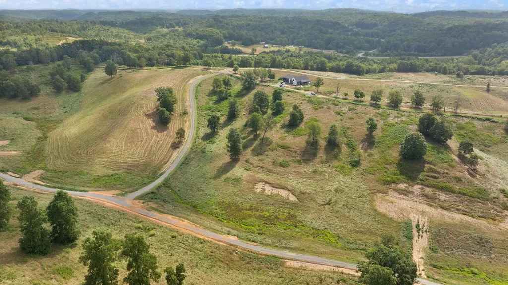 Tract 21 Pittsburg Landing Road London KY 40741