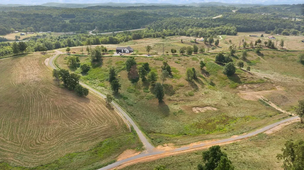 Tract 21 Pittsburg Landing Road London KY 40741