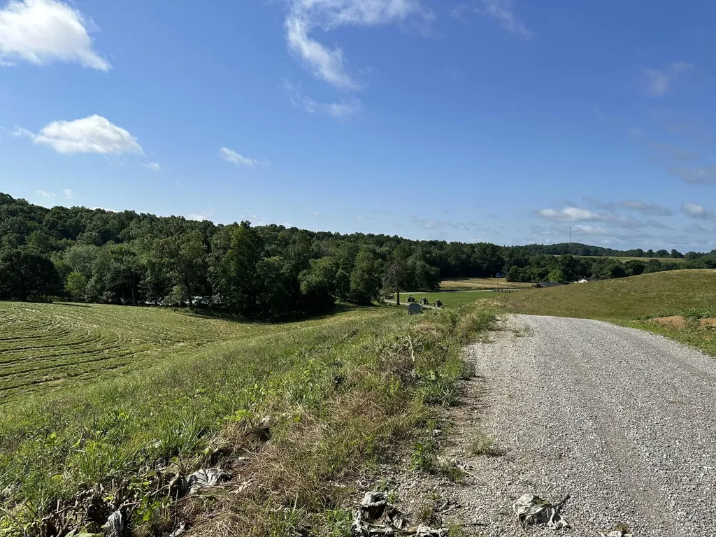 Tract 1 Pittsburg Landing Road London KY 40741