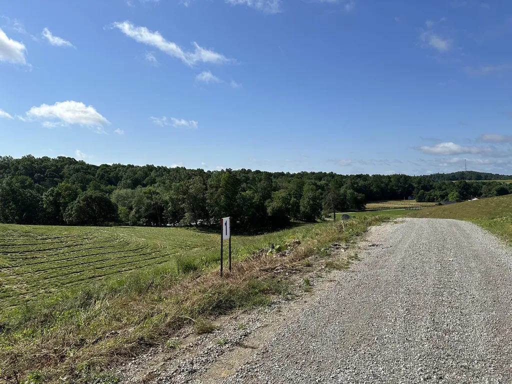 Tract 1 Pittsburg Landing Road London KY 40741