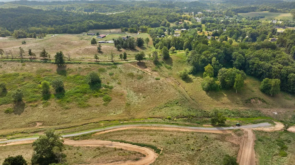 Tract 16 Pittsburg Landing Road London KY 40741