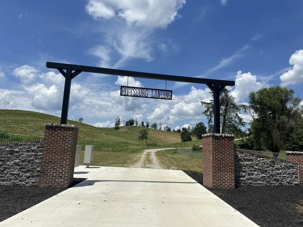 Tract 15 Eagle Landing Road London KY 40741