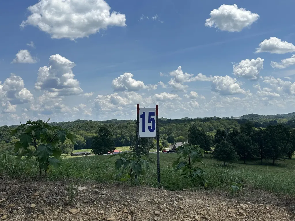 Tract 15 Eagle Landing Road London KY 40741