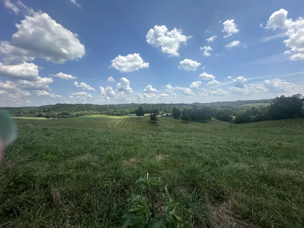 Tract 15 Eagle Landing Road London KY 40741